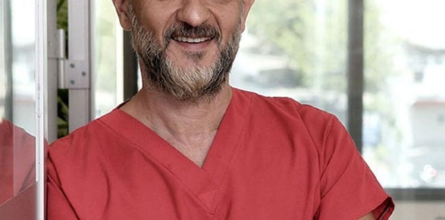 Dr. Selim Çömelekoğlu - Diş Hekimi – Protez Uzmanı