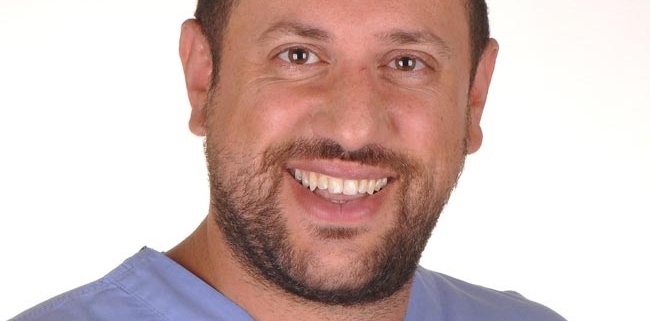 Dr. Yaman Yücesoy Diş Hekimi